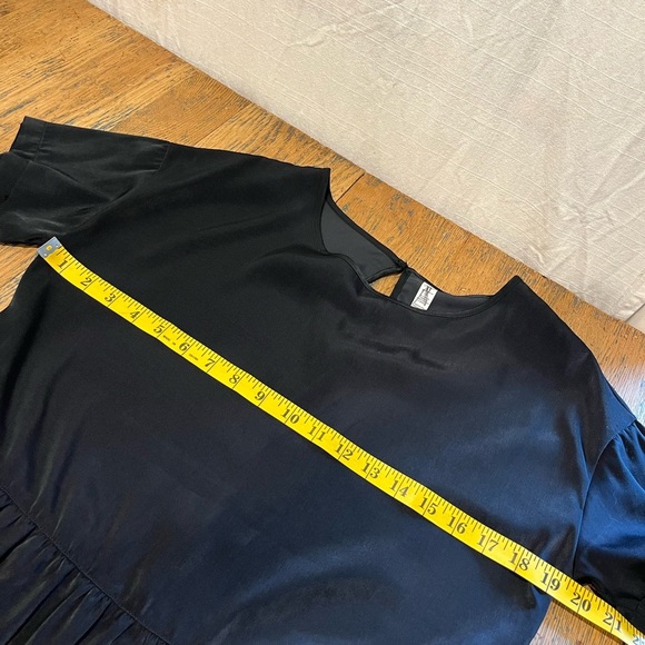 🖤 Black Ruffled Hem Blouse – RIPZONE – Size S/P - Picture 3 of 7